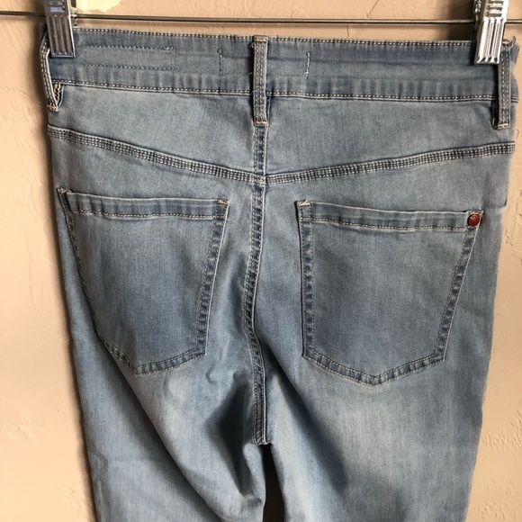 Bullhead Super High Rise Jeggings - Picture 8 of 9